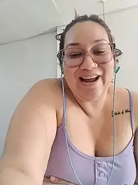 Snapshot of sharon_G chatting on 07.18.26 sharon G online show from 07.18.26