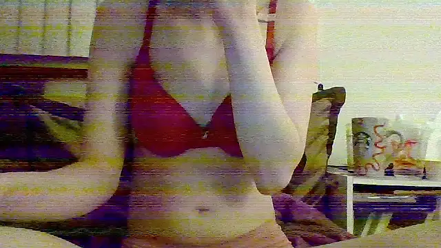 Snapshot of jennyxoxo22 chatting on 12.15.25 jennyxoxo22 online show from 12.15.25