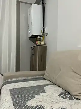 Snapshot of sweetsexywoman chatting on 12.13.25 sweetsexywoman online show from 12.13.25