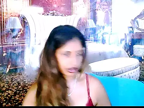 Snapshot of IndianHunnie69 chatting on 12.16.25 IndianHunnie69 online show from 12.16.25