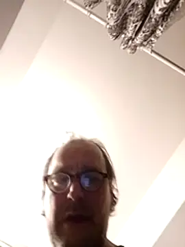 Snapshot of Olivassl22 chatting on 02.18.26 Olivassl22 online show from 02.18.26