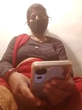 Snapshot of Aaisha_01 chatting on 04.15.26 Aaisha 01 online show from 04.15.26