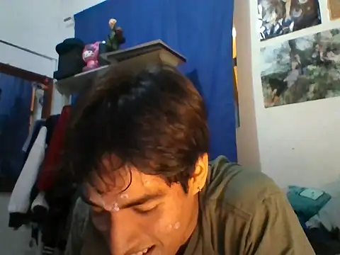 Snapshot of isalexhot chatting on 12.15.25 isalexhot online show from 12.15.25