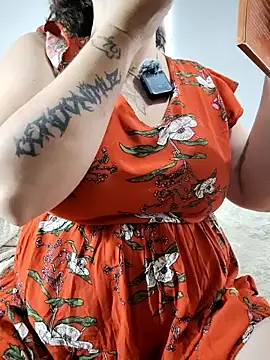 Divine Pouvoir online show from 01.06.26