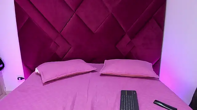 Lilicopper    online show from 08.04.26