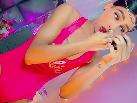 agathaferrer3 online show from 02.12.26