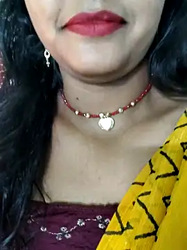 Snapshot of Sweet_Couple_01 chatting on 12.20.25 Sweet Couple 01 online show from 12.20.25