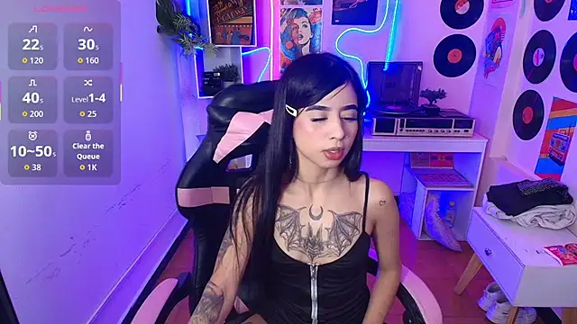 Snapshot of Bunny_lexie chatting on 12.18.25 Bunny lexie online show from 12.18.25