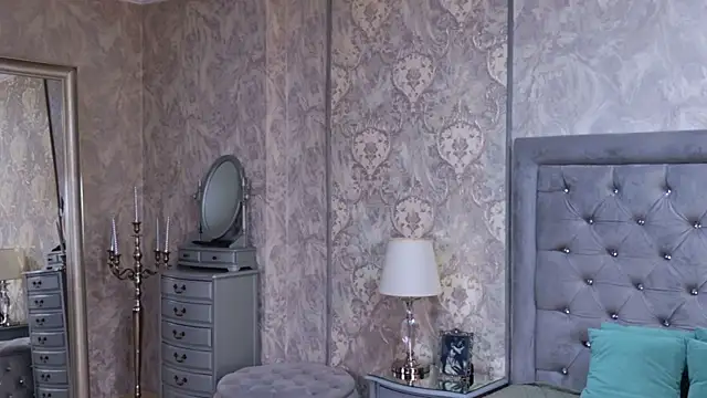 DonnaKlein online show from 04.24.26