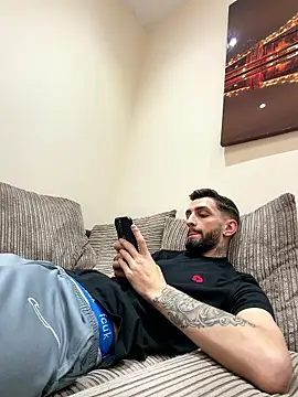 Juliann69Ramiro online show from 01.18.26