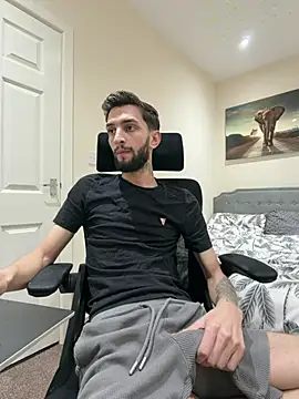 Juliann69Ramiro online show from 03.03.26