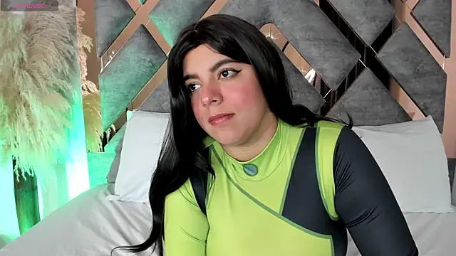 Snapshot of Cheerry_Lee_ chatting on 12.18.25 Cheerry Lee online show from 12.18.25