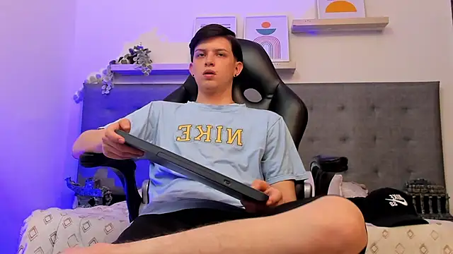 sebastamayo  online show from 03.11.26