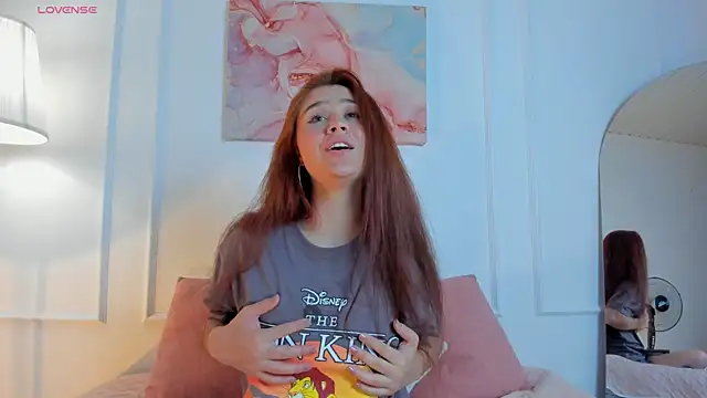 Amelia Saenz  online show from 03.25.26