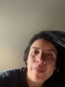 Lena-Williamss online show from 12.18.25