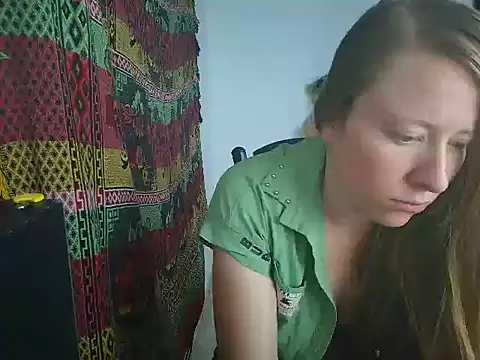 Snapshot of arianna_blonde chatting on 03.04.26 arianna blonde online show from 03.04.26