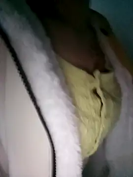 Snapshot of SweetBerry-91 chatting on 12.14.25 SweetBerry-91 online show from 12.14.25