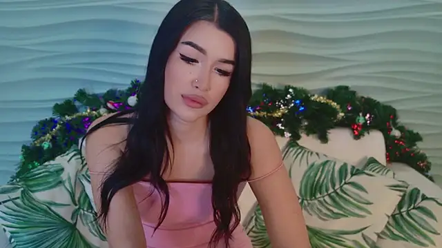LittleMia- online show from 12.17.25