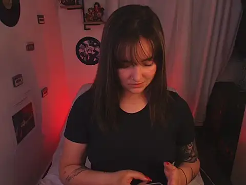 sara cuteeyes online show from 04.01.26