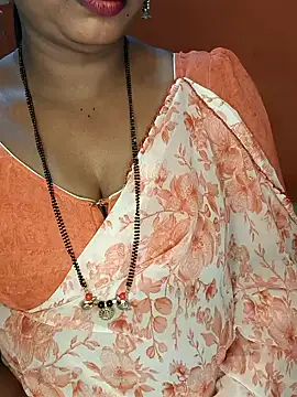 Snapshot of Rachu_love chatting on 04.29.26 Rachu love online show from 04.29.26