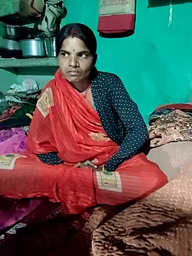 Snapshot of puja45632 chatting on 12.14.25 puja45632 online show from 12.14.25