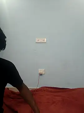 Snapshot of couple_love_34 chatting on 12.19.25 couple love 34 online show from 12.19.25