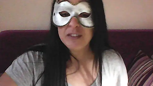 LorenaBrat online show from 12.20.25