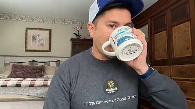 Snapshot of pumpndump89926 chatting on 12.16.25 pumpndump89926 online show from 12.16.25