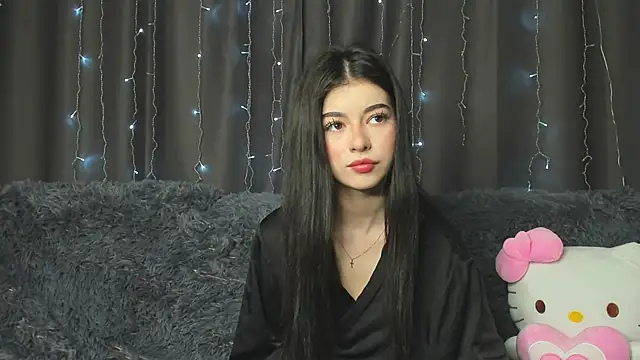 LisaColee online show from 06.15.26