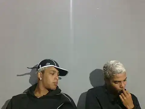 Snapshot of Jottarlk_ chatting on 12.18.25 Jottarlk online show from 12.18.25