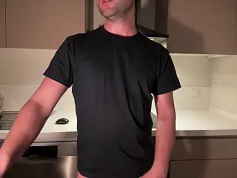 Snapshot of yugiohege chatting on 12.13.25 yugiohege online show from 12.13.25