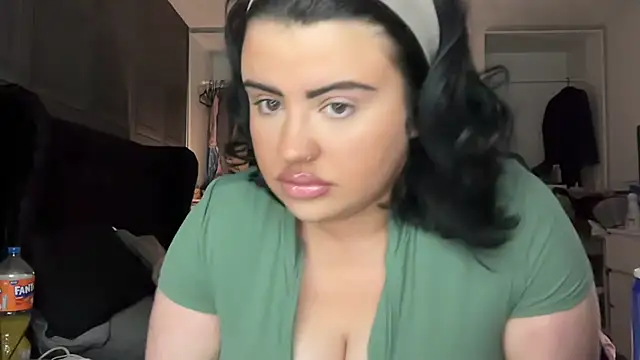 Curvybabesxxo online show from 04.03.26