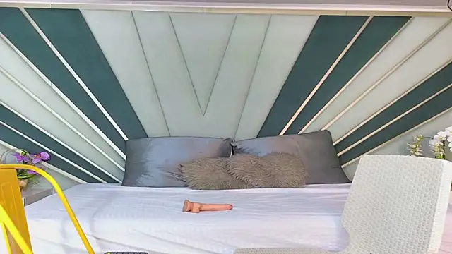 DulceeEsmeralda online show from 04.22.26