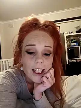 Snapshot of Niudla chatting on 12.14.25 Niudla online show from 12.14.25