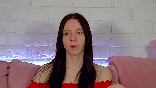 ArinaKubrick online show from 04.18.26