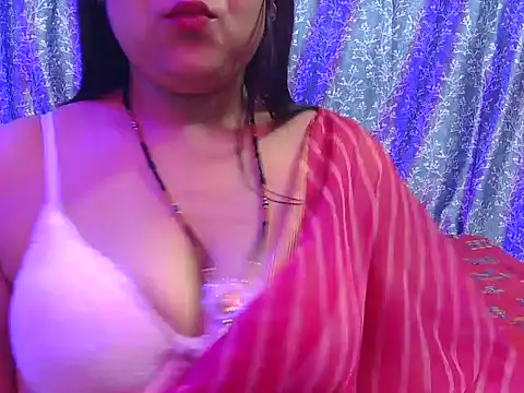 Snapshot of sexy-shikha79 chatting on 12.14.25 sexy-shikha79 online show from 12.14.25