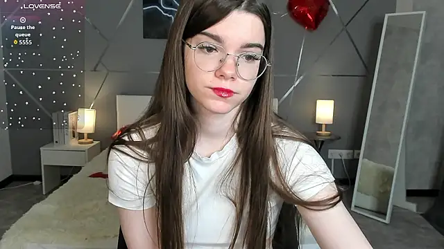 miss  evelyne online show from 02.24.26