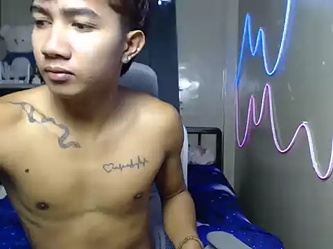 Snapshot of Ur_hottestjonny chatting on 06.11.26 Ur hottestjonny online show from 06.11.26