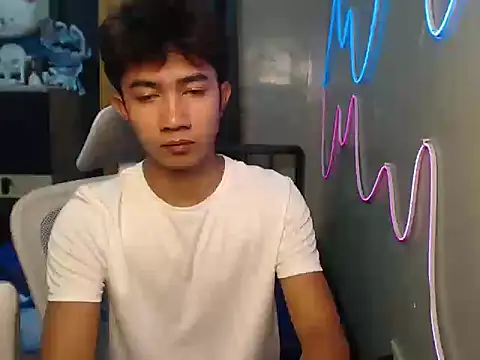 Snapshot of Ur_hottestjonny chatting on 06.21.26 Ur hottestjonny online show from 06.21.26