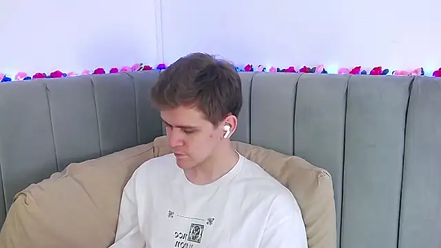 NickJohnas online show from 02.21.26