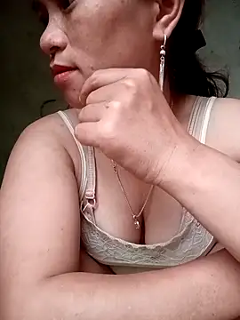 ngaytho004 online show from 04.18.26