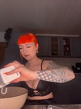 Snapshot of ScarletVixenLive chatting on 02.04.26 ScarletVixenLive online show from 02.04.26