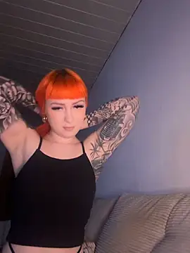 Snapshot of ScarletVixenLive chatting on 02.25.26 ScarletVixenLive online show from 02.25.26