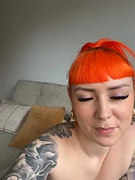 ScarletVixenLive online show from 04.13.26