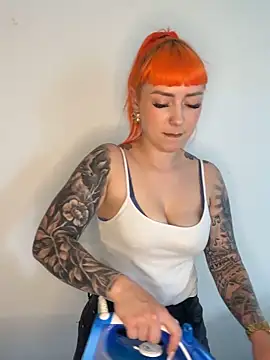Snapshot of ScarletVixenLive chatting on 06.05.26 ScarletVixenLive online show from 06.05.26