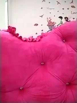 Snapshot of Lisa2k1 chatting on 12.16.25 Lisa2k1 online show from 12.16.25