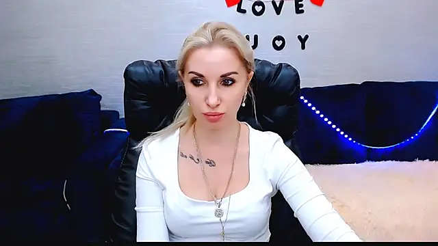 Hanna--Sweet online show from 12.19.25