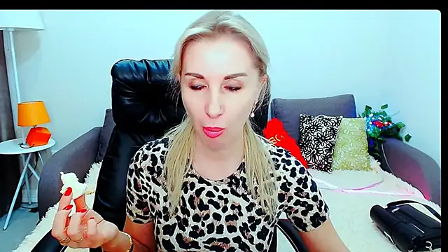 Hanna--Sweet online show from 02.24.26