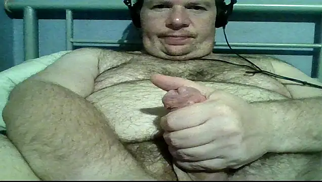 Snapshot of mrhardcock12 chatting on 03.02.26 mrhardcock12 online show from 03.02.26