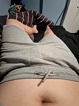 Snapshot of fatfreddie___ chatting on 12.13.25 fatfreddie online show from 12.13.25